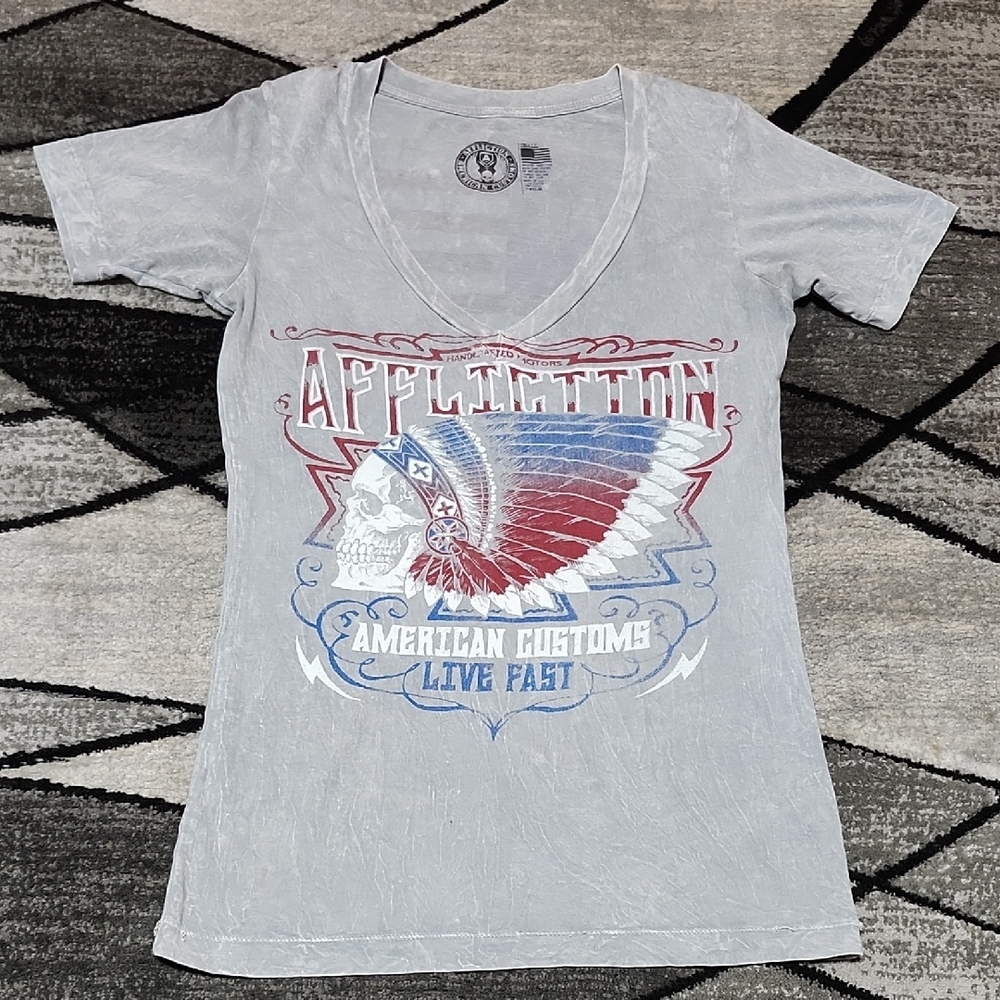 AFFLICTION AMERICAN CUSTOMS LIVE-FAST GRAY ACID-WASH V-NECK TEE-SHIRT